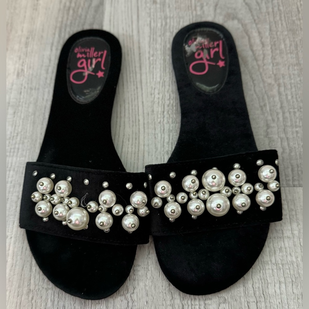 Olivia Miller Black Velour Sandals/Slides & Pearls. Size 3 So cute! A must have.